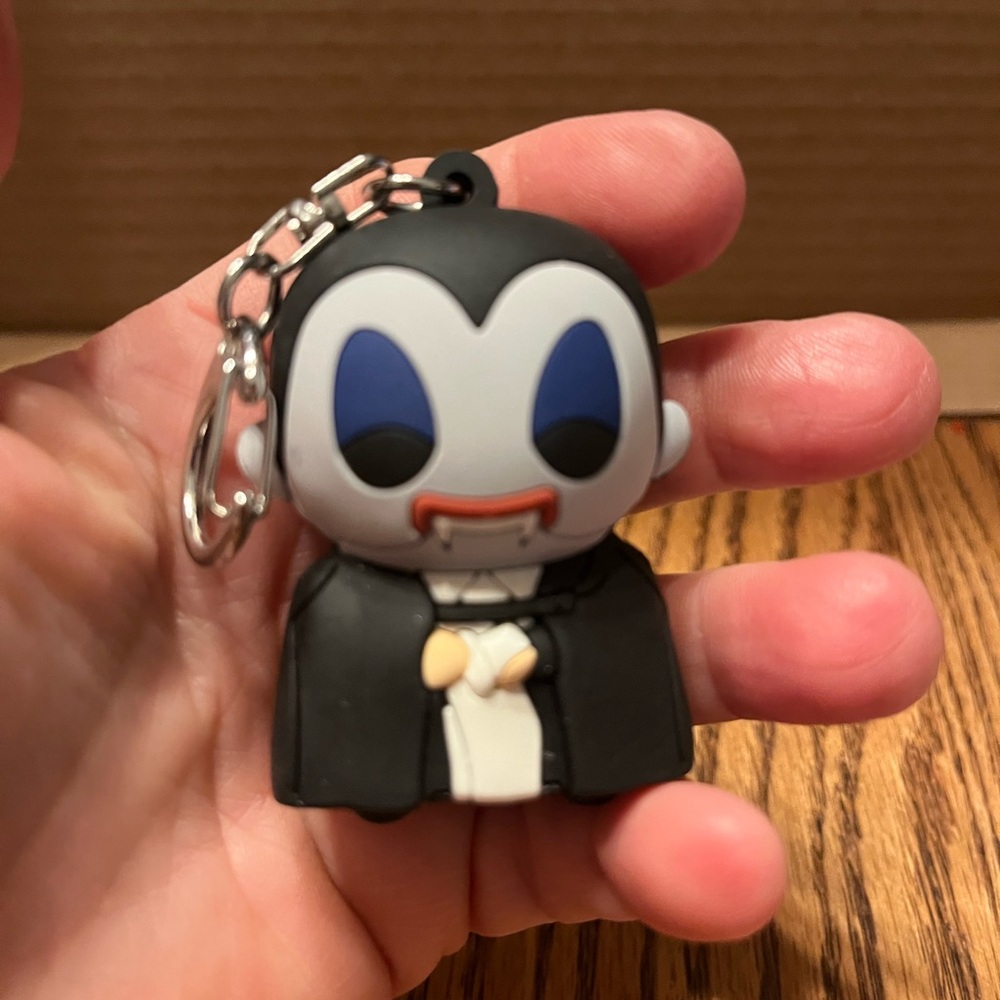 Dracula Keychain 2021 Spirit Halloween Legendary PVC Keyring Halloween Vampire